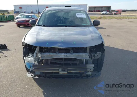 2018 Mitsubishi Outlander Es z USA, uszkodzony, nr VIN JA4AZ2A37JZ007002